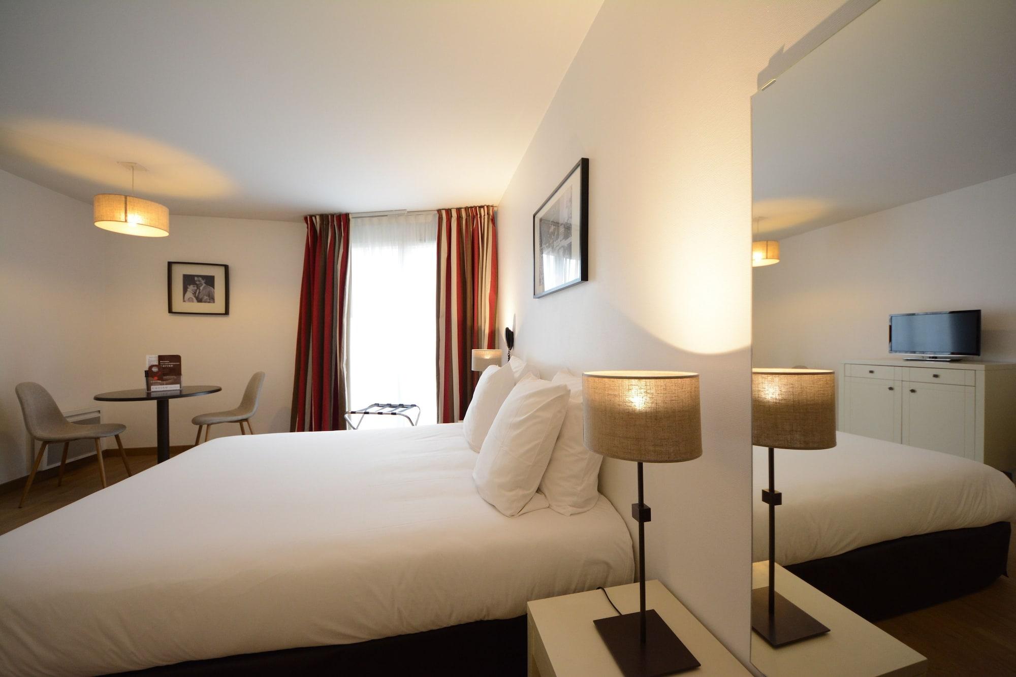Hotel Cerise Chatou Buitenkant foto