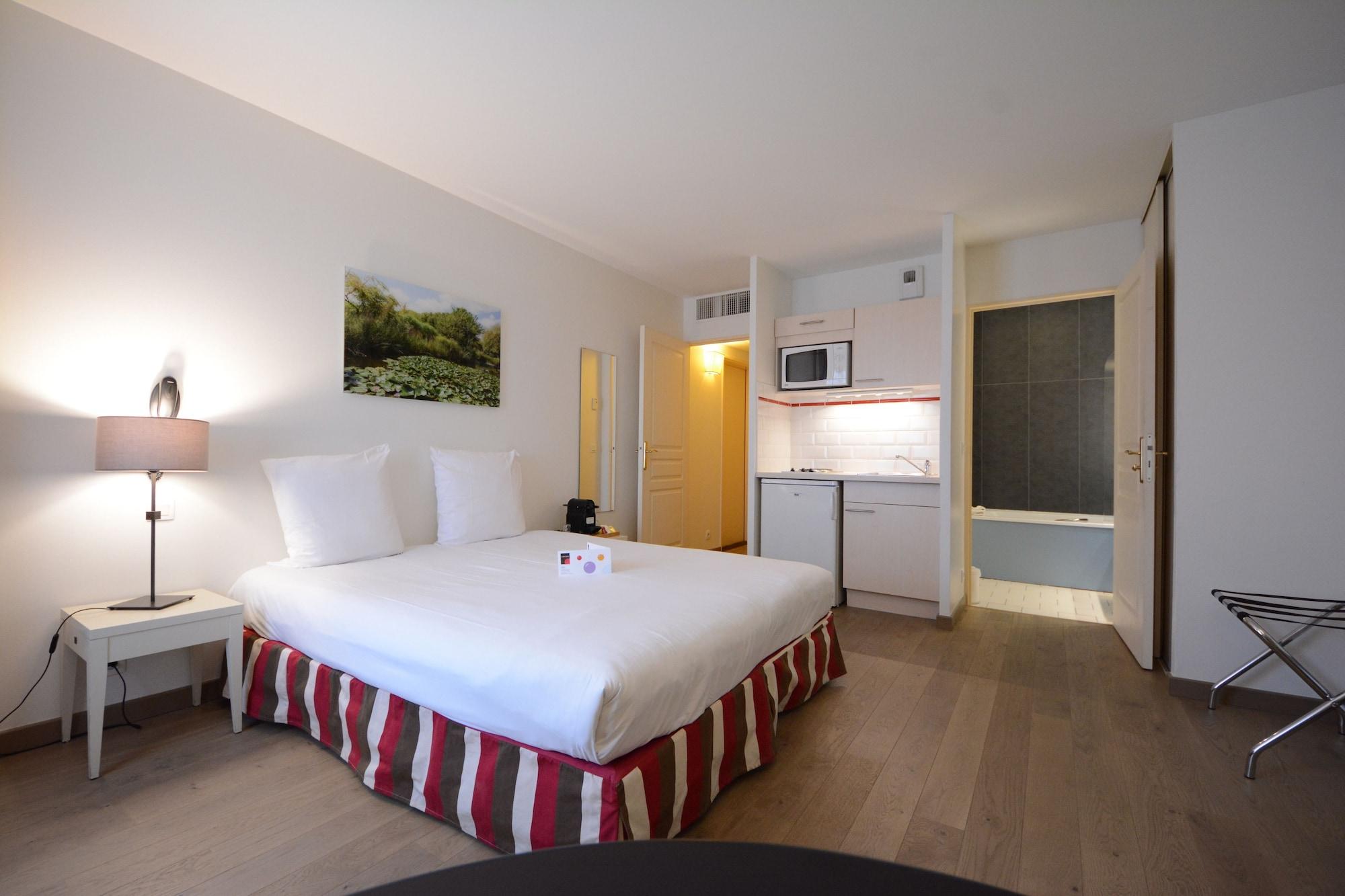 Hotel Cerise Chatou Buitenkant foto