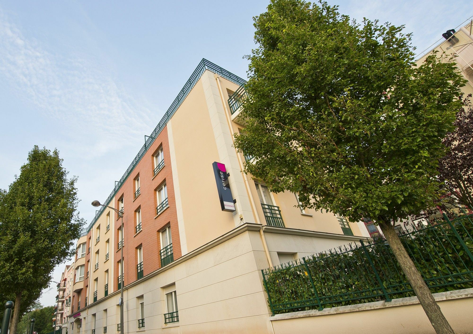 Hotel Cerise Chatou Buitenkant foto
