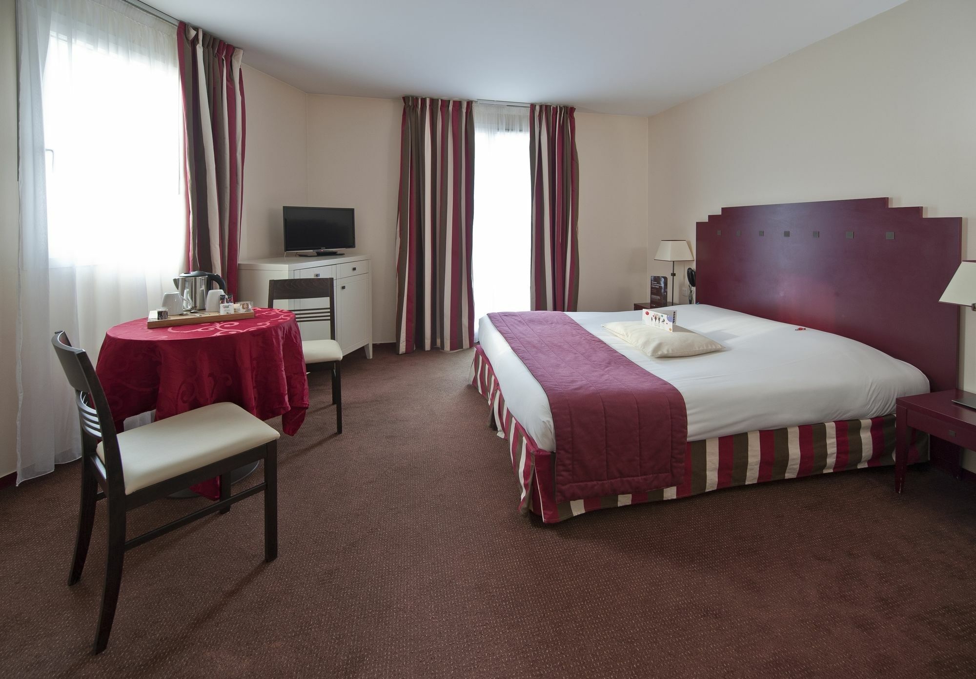 Hotel Cerise Chatou Buitenkant foto